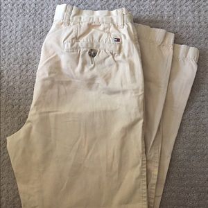 Tommy Hilfiger 33 34 khaki pants